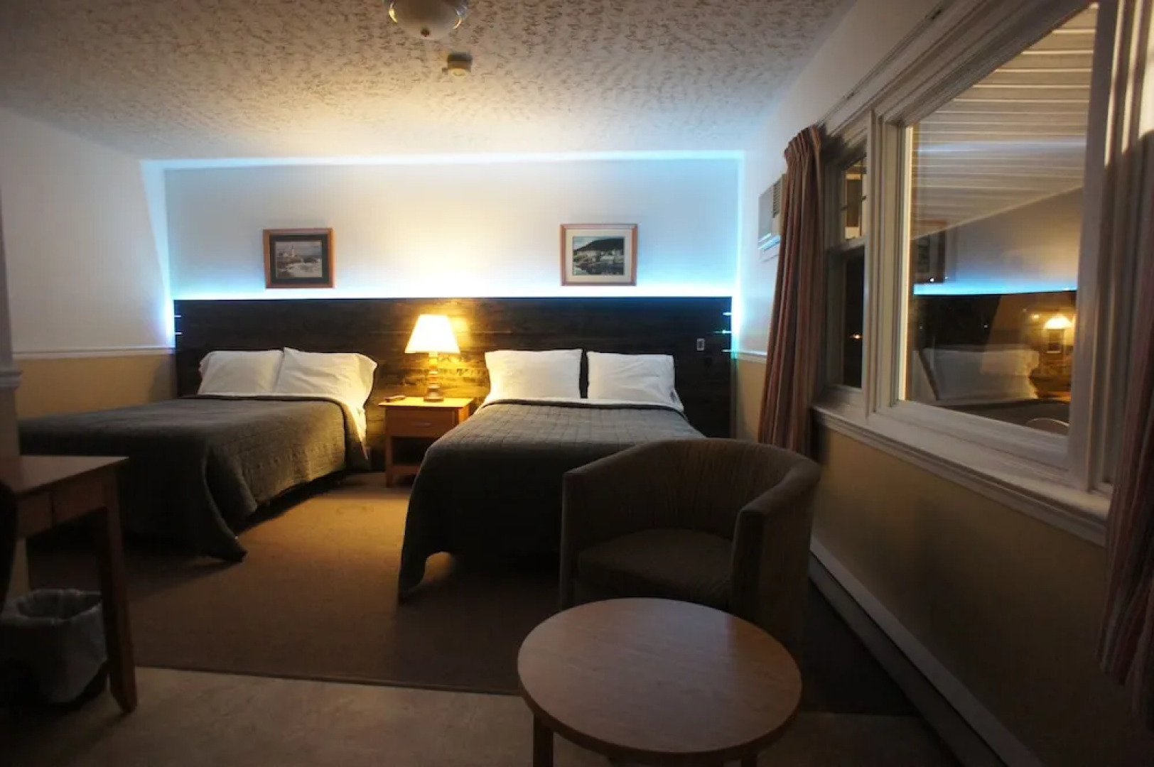 Silverwood Inn & Suites