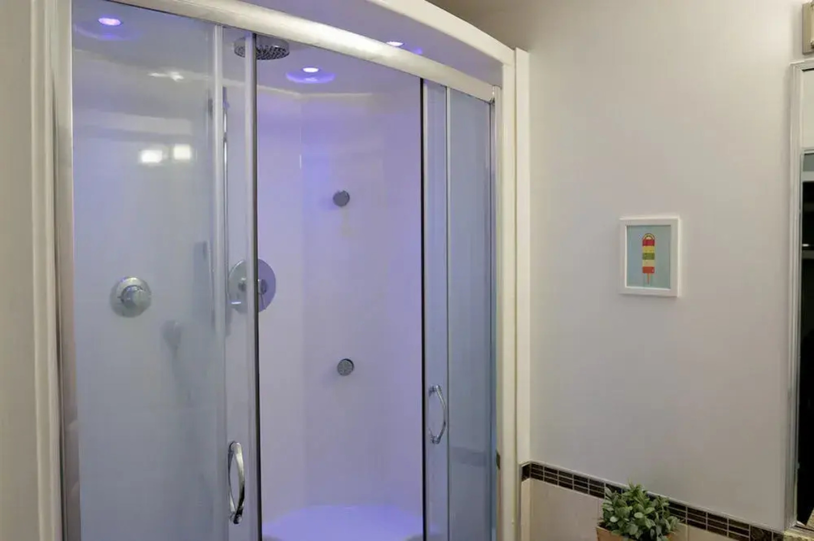 Modern 1Br in Norquay Village by Sonder