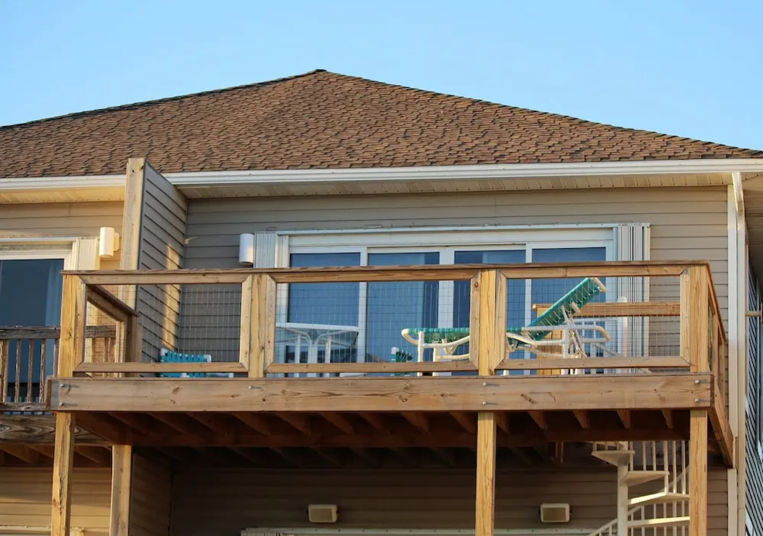 Dolphin Watch 3 Bedroom Townhouse by RedAwning