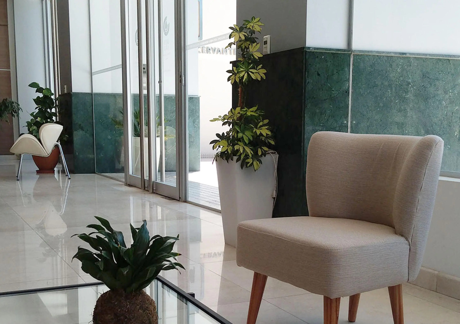 Apart Hotel Quijote by DOT Suites