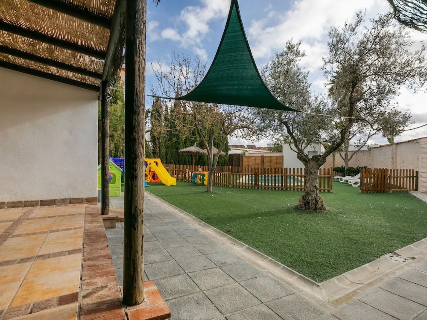 Luxurious Villa in Fuente de Piedra With Swimming Pool