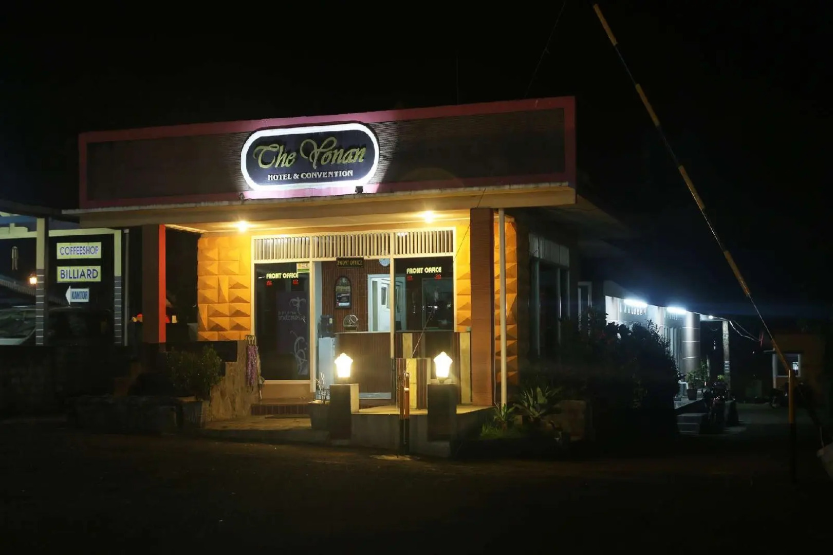 The Kanzi Hotel & Village