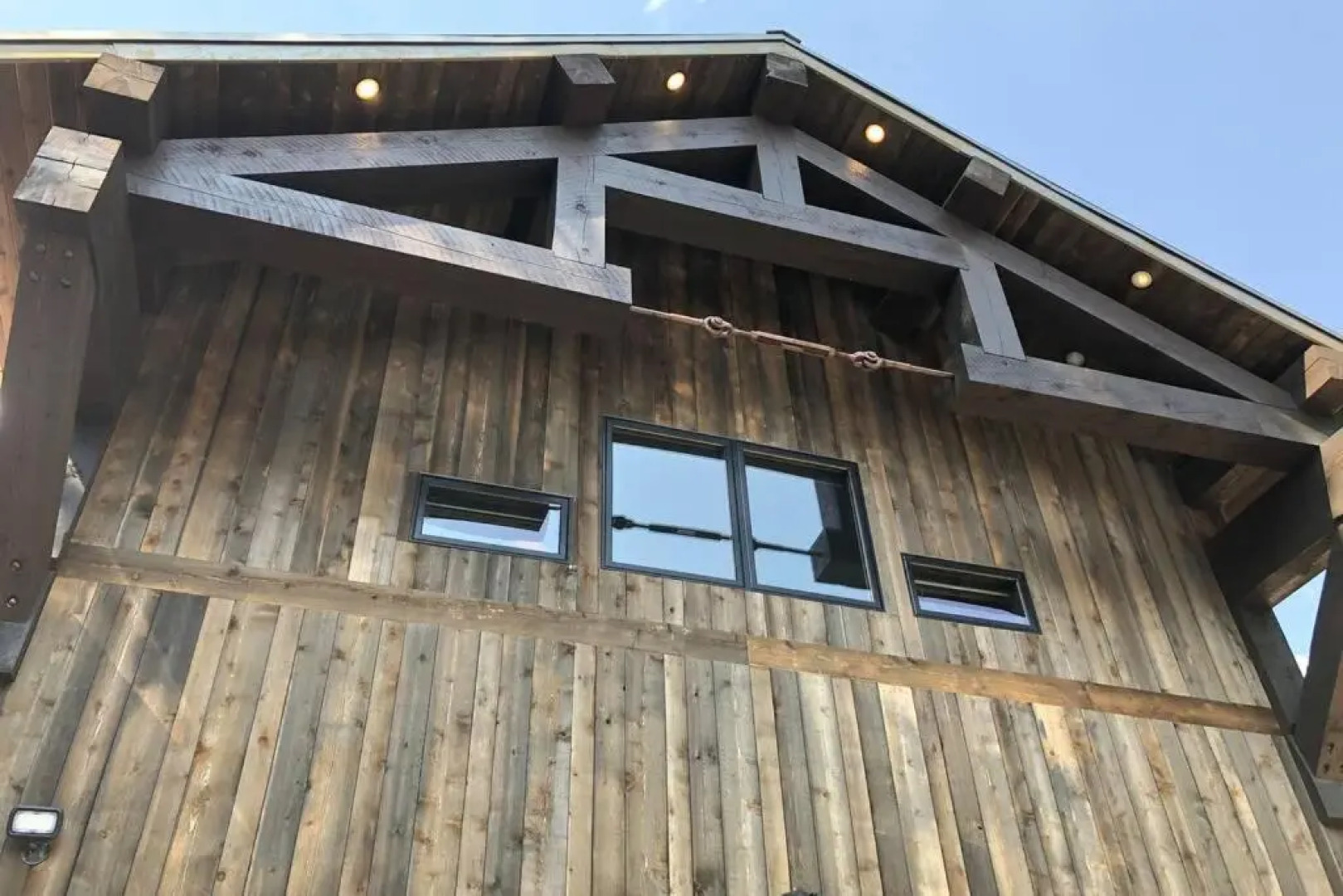 Yellowstone Crossing Lodge