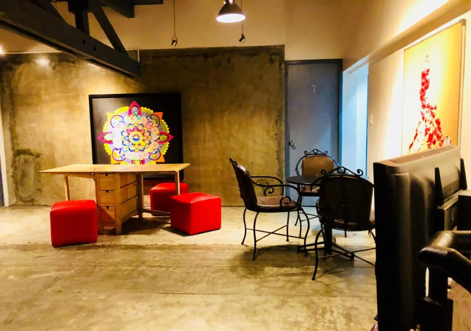 Hometown Hotel Bacolod - Lacson