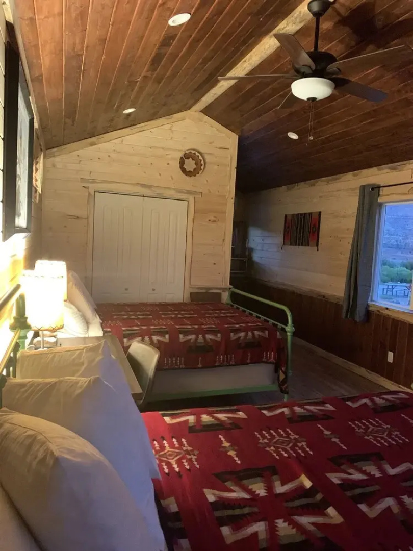 The Rim Rock Inn