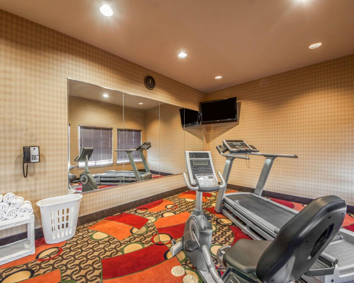Clarion Hotel Broken Arrow - Tulsa