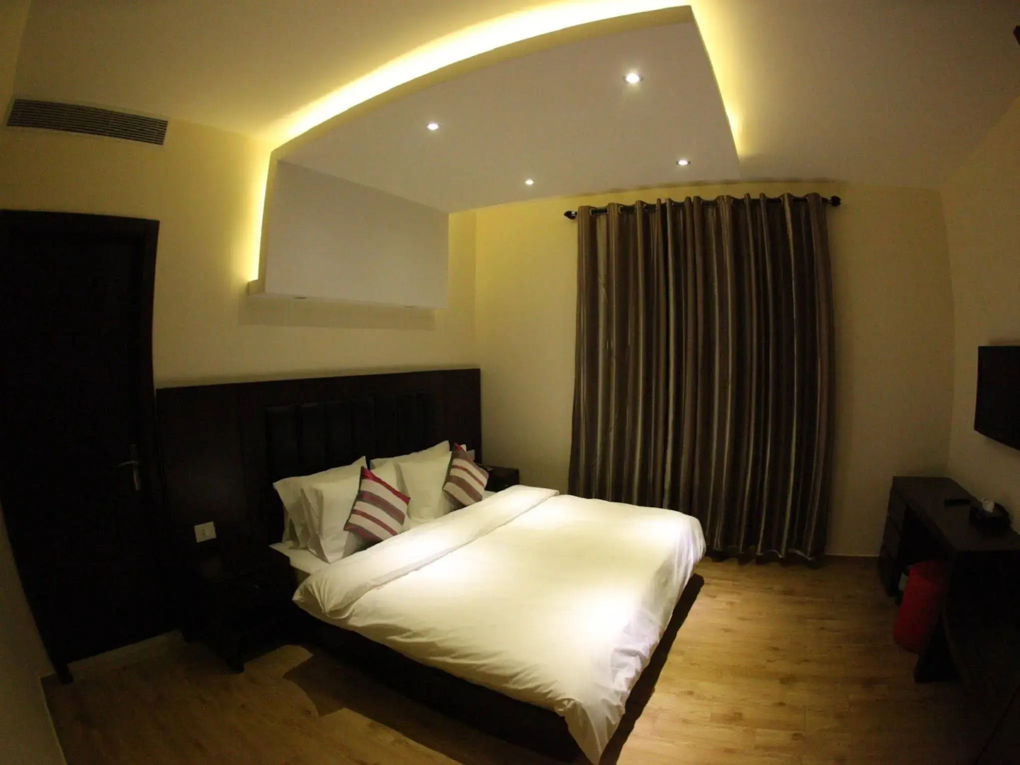 Jounieh Suites Hotel