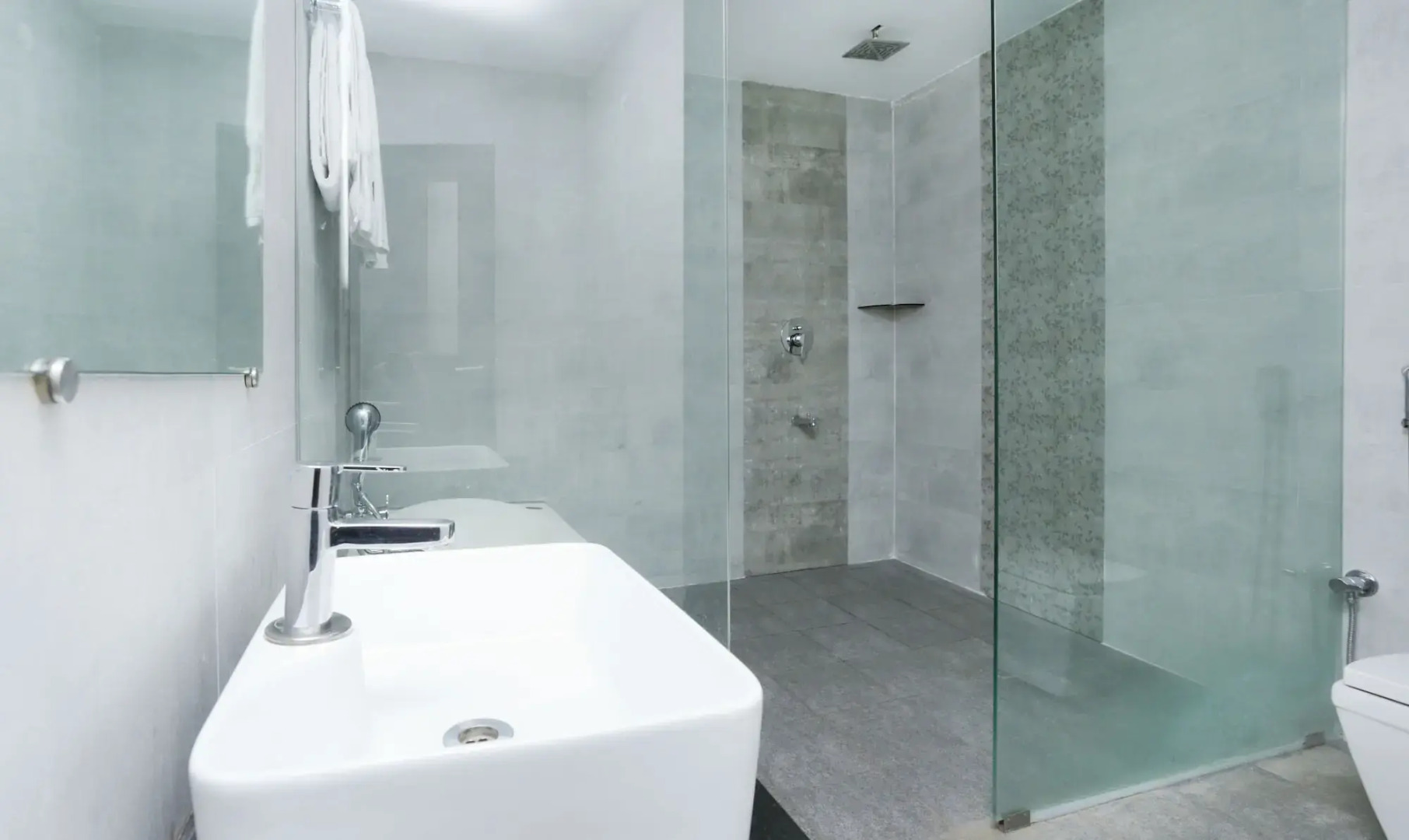 Treebo Sunrise IG Road