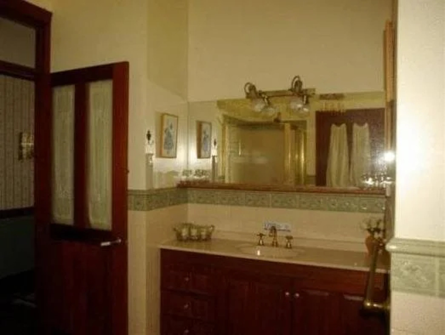 Riviera Bed and Breakfast