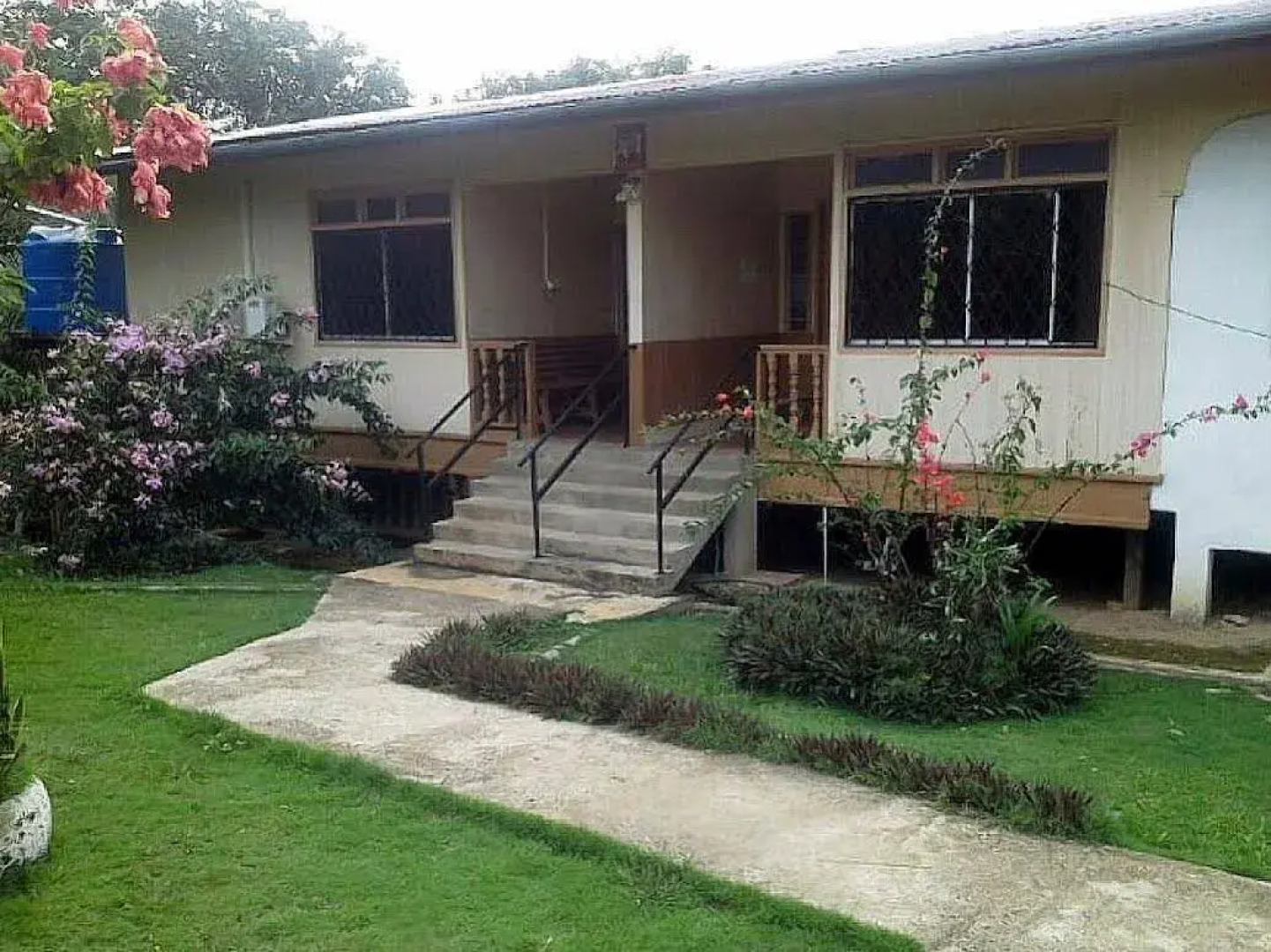 Cahayakaseh GuestHouse