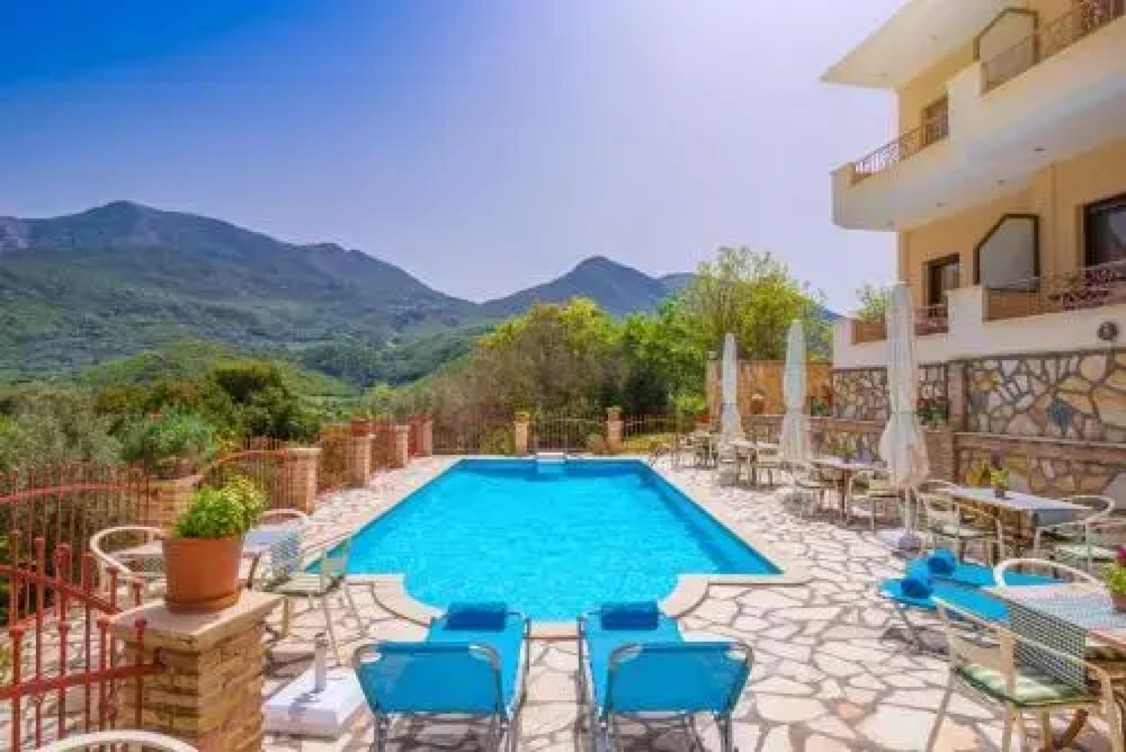 Hotel Eirini