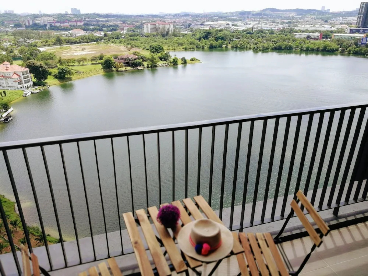 Dream City 2 Bedrooms Apartment