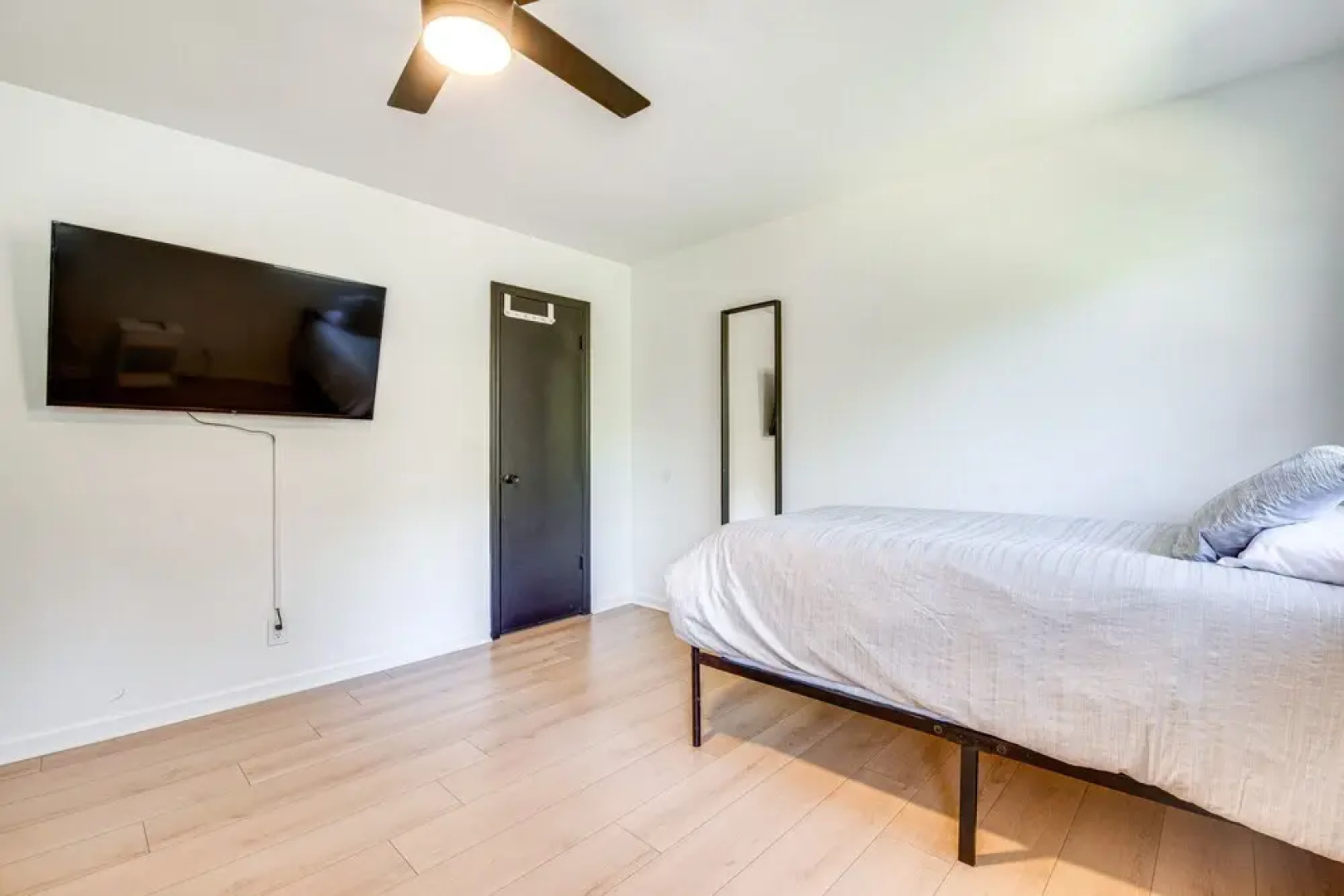 Smyrna Townhome Rental ~ 4 Mi to The Battery!, Smyrna
