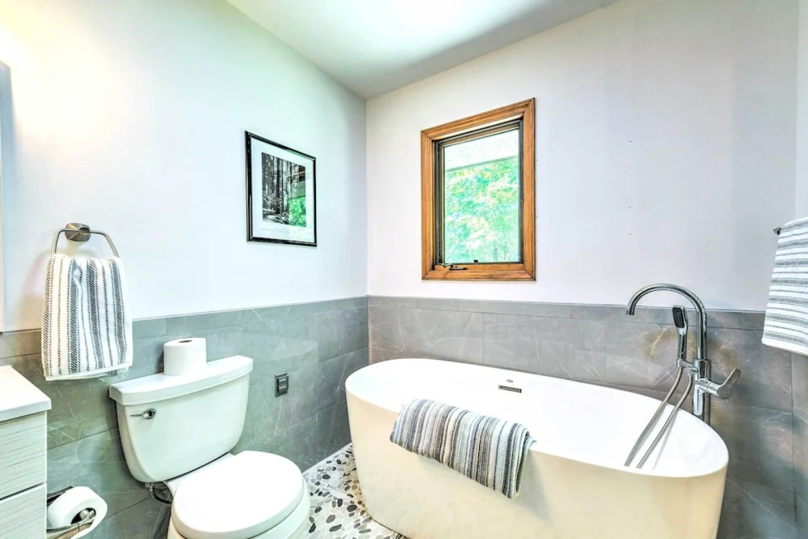 Quaint Lake Norman Home w/ Boat Dock + Grill!