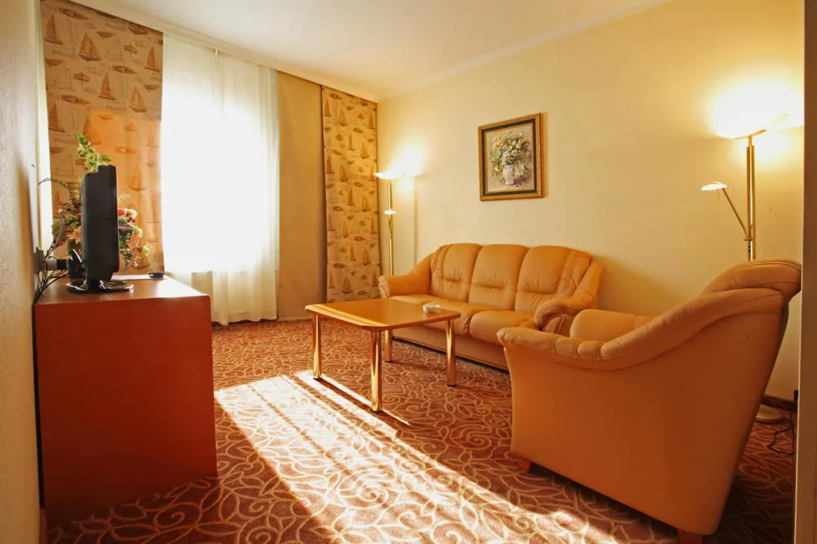 Отель Протон