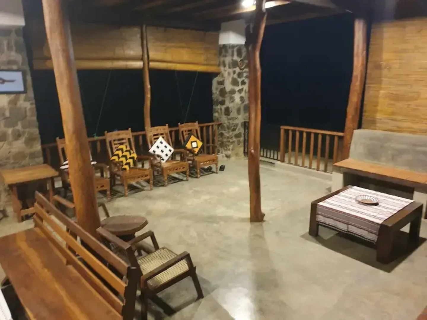 Jungle House Udawalawe Holiday Lodge