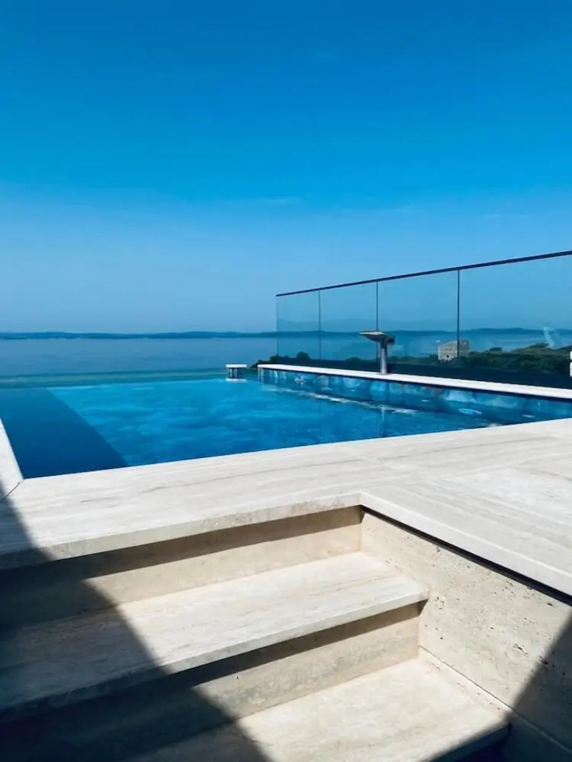 Deen Deluxe Penthouse with infinity pool