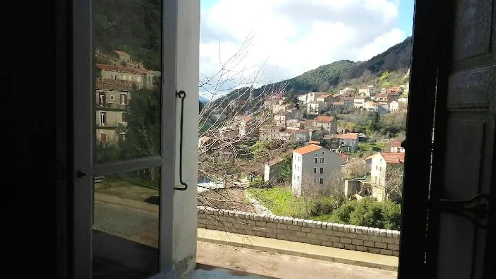 House With 4 Bedrooms in Levie, With Furnished Terrace and Wifi - 15 k