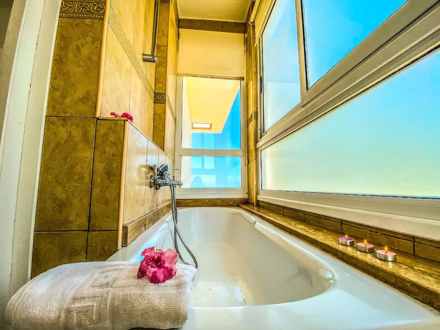 Ocean View Family Villa, Sleeps 2-10, Private Pool, Wifi, Internet Tv & Acs