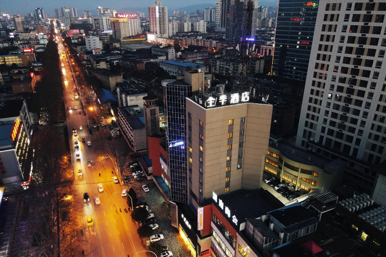 Ji Hotel Hanzhong Central Square