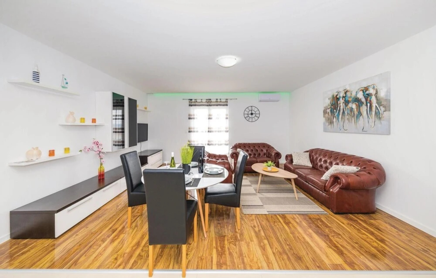 Beautiful Home in Kastel Stari With Jacuzzi, Wifi and 2 Bedrooms