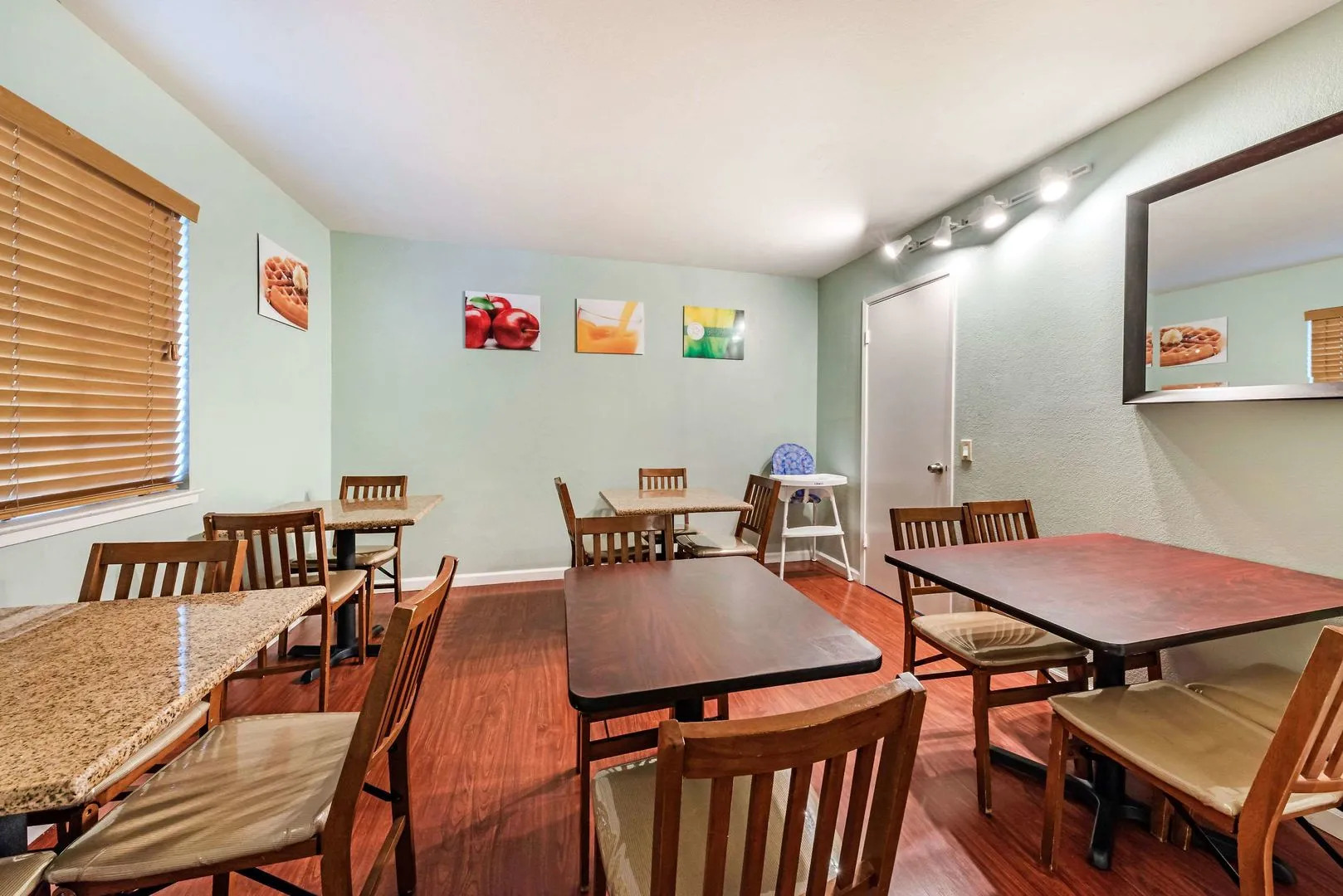 Scottish Fairway Inn