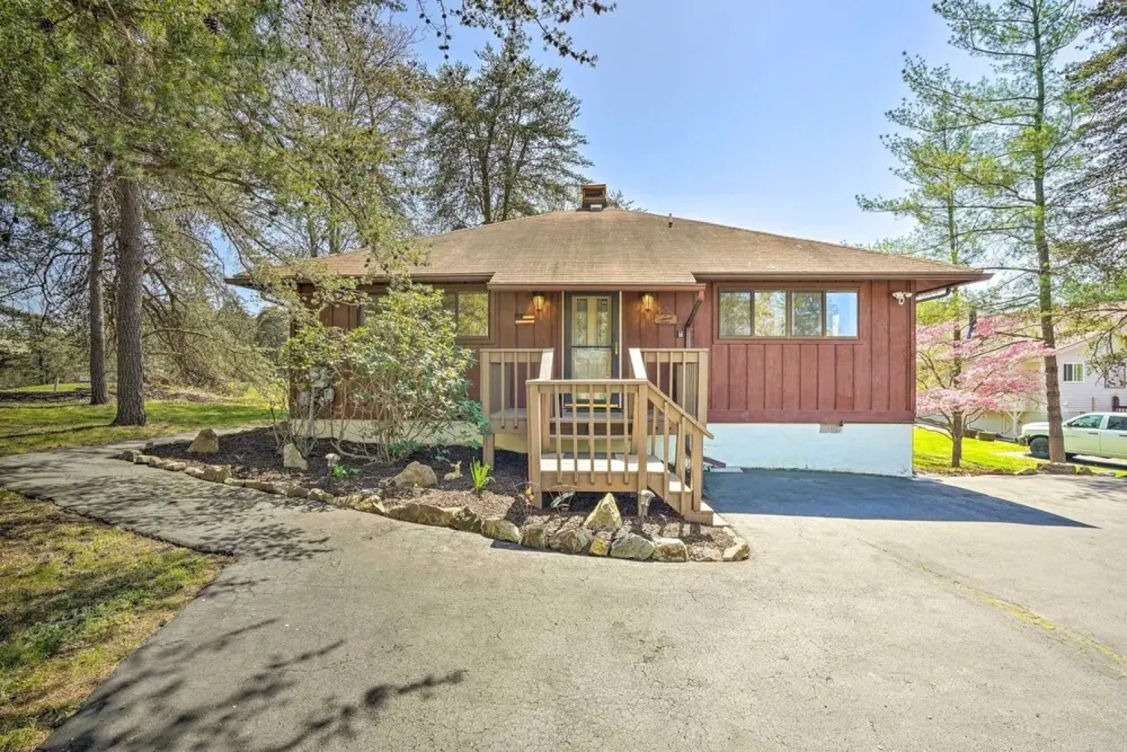 Retreat on The Woods Resort: Mtn View Golf Course!