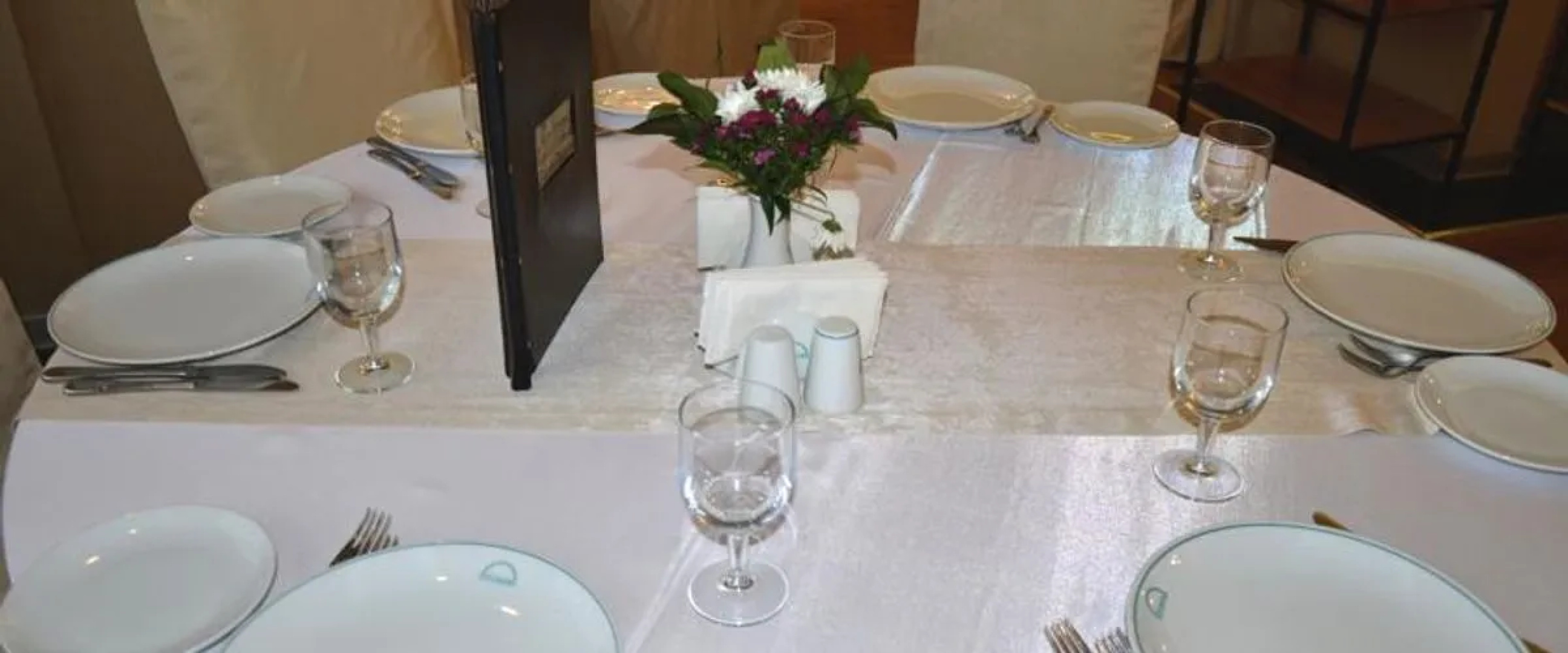 Tilmen Hotel