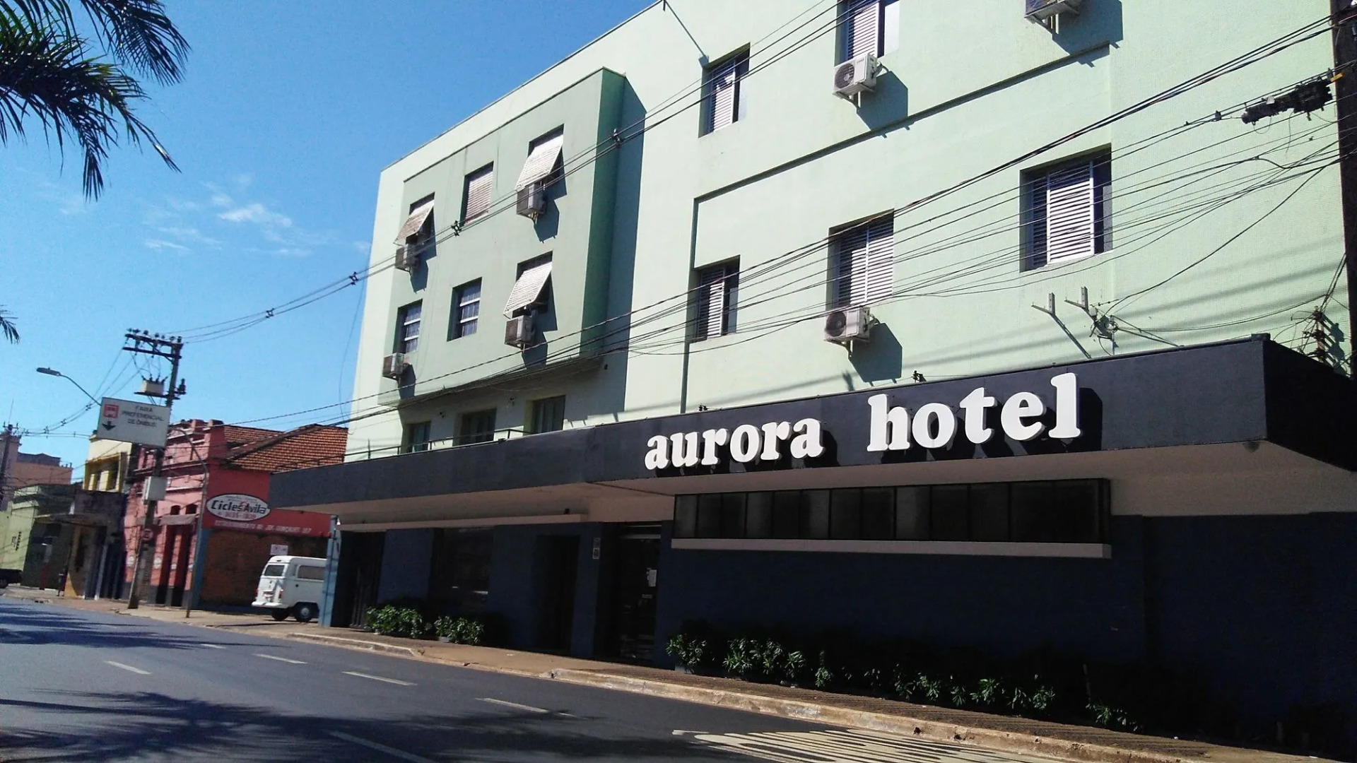 Aurora Hotel