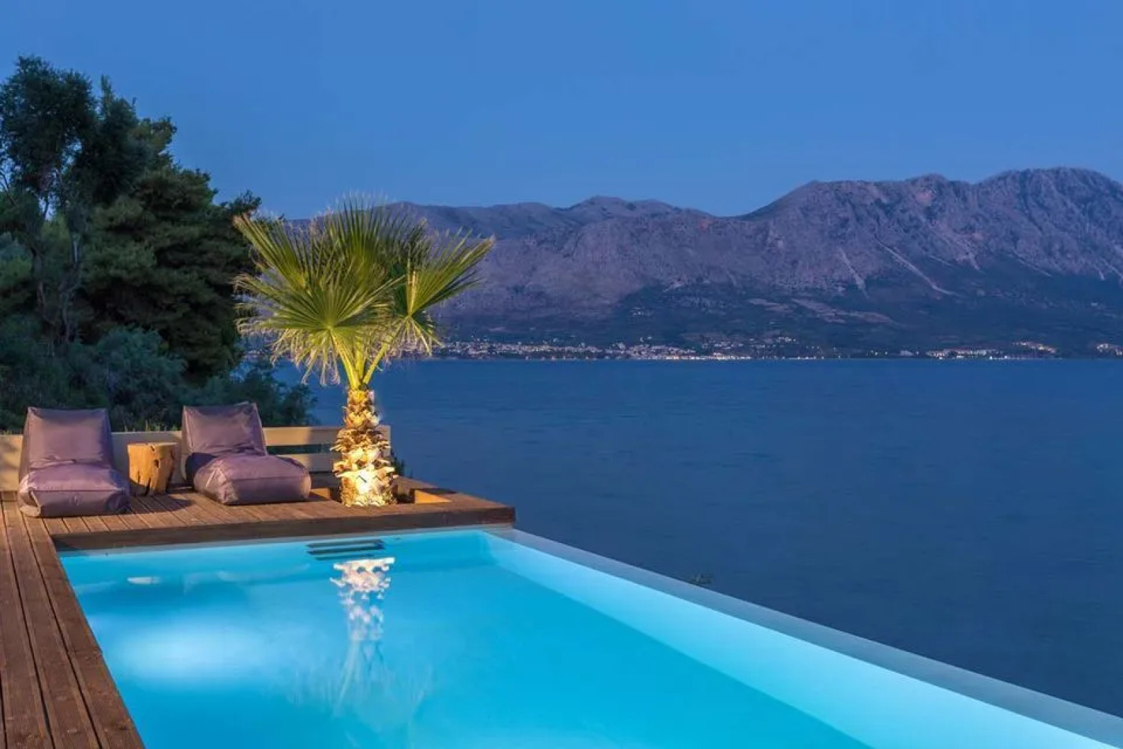 Villa Kastos-Beachfront Villa