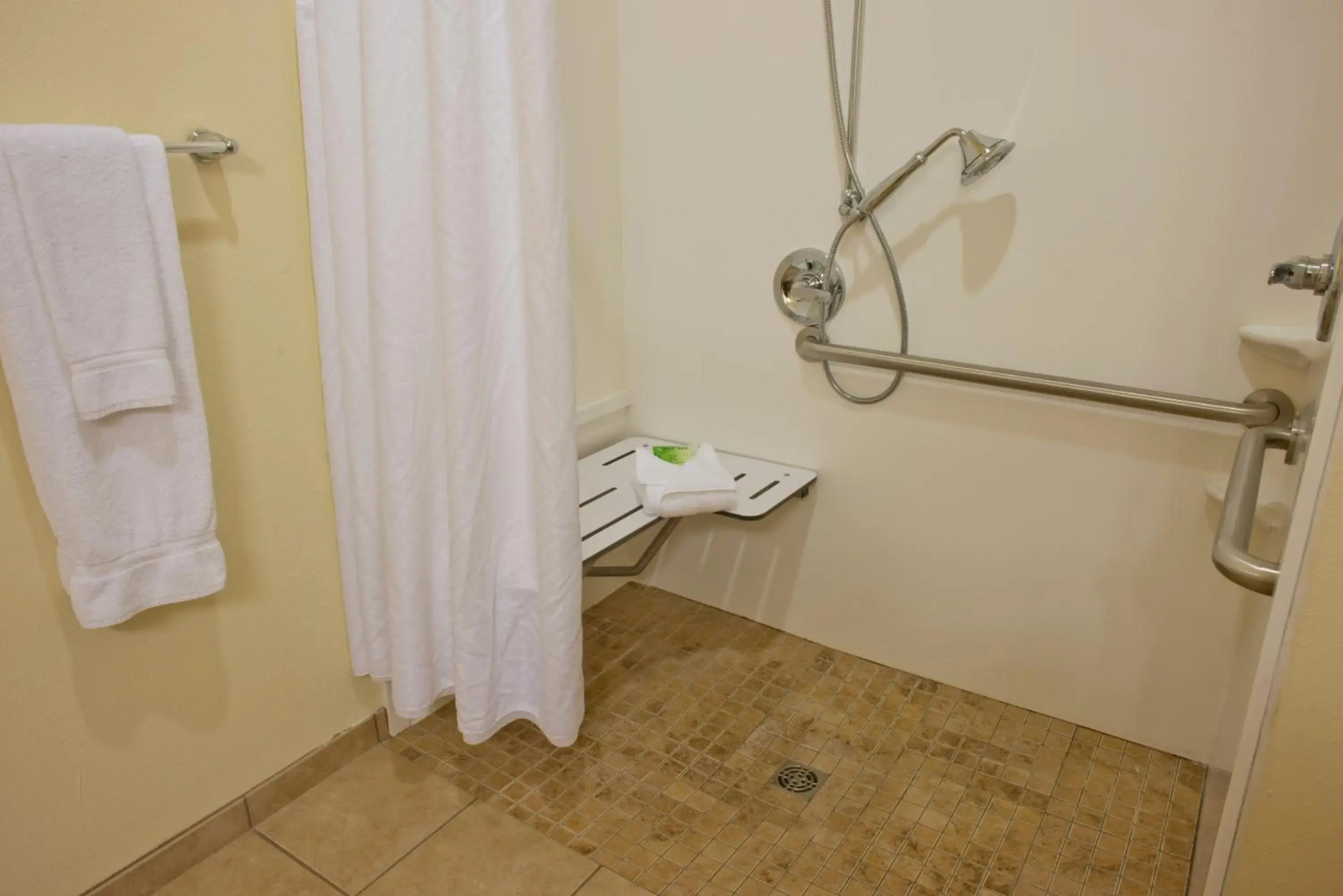 Holiday Inn Express Hotel & Suites Prattville South by IHG