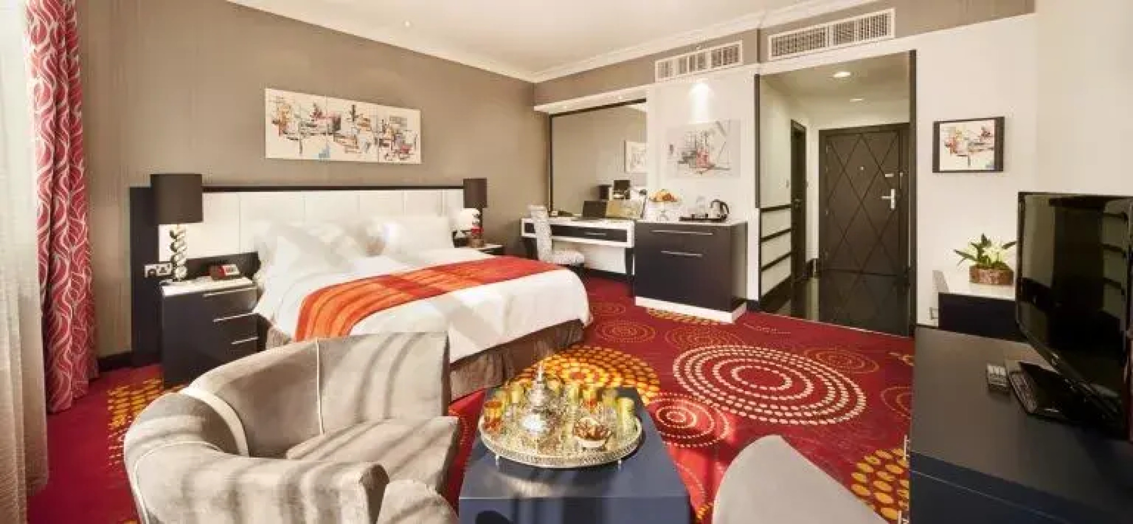 Swiss Hotel Corniche