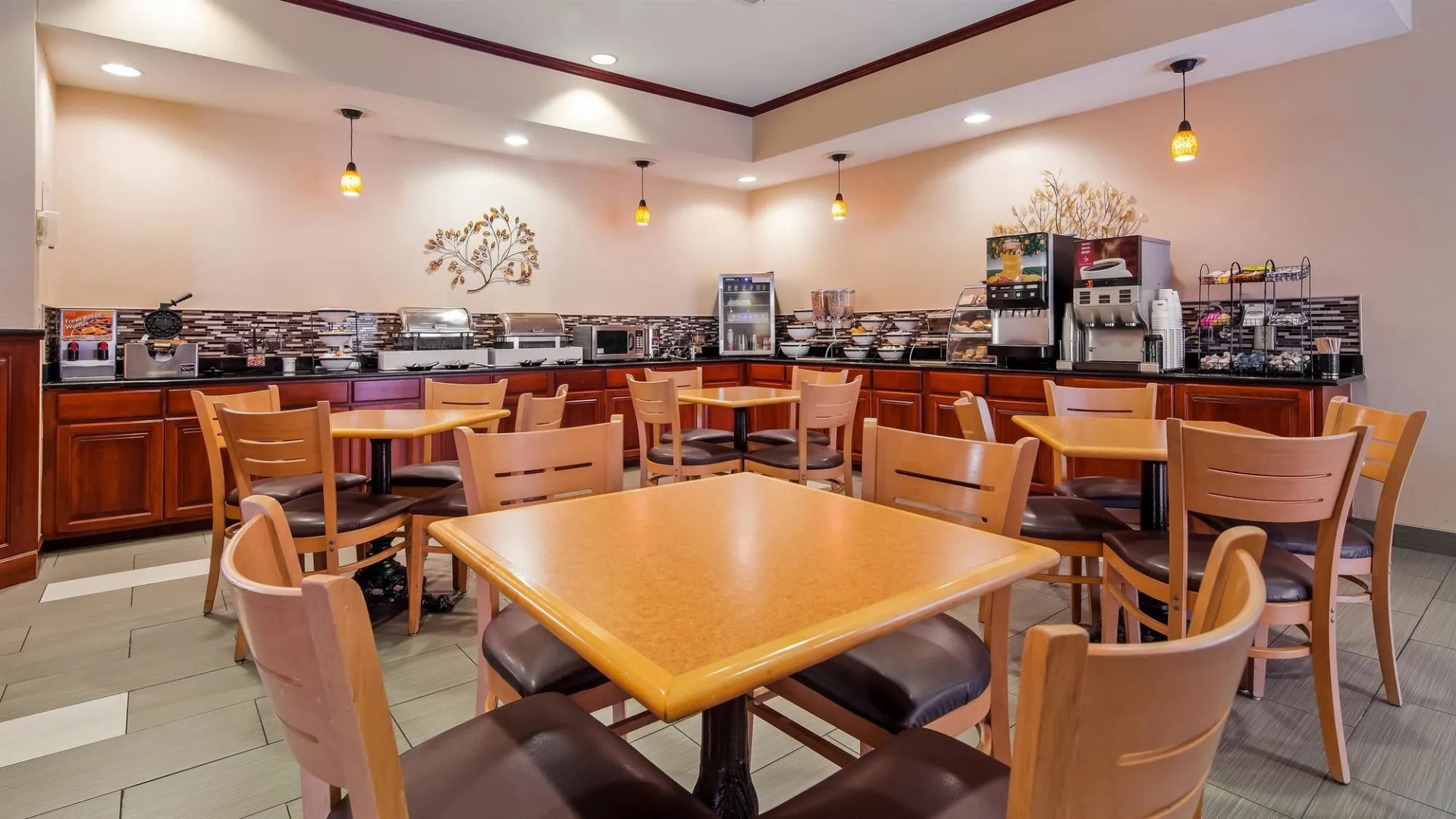 Best Western Plus Kansas City Airport-KCI East