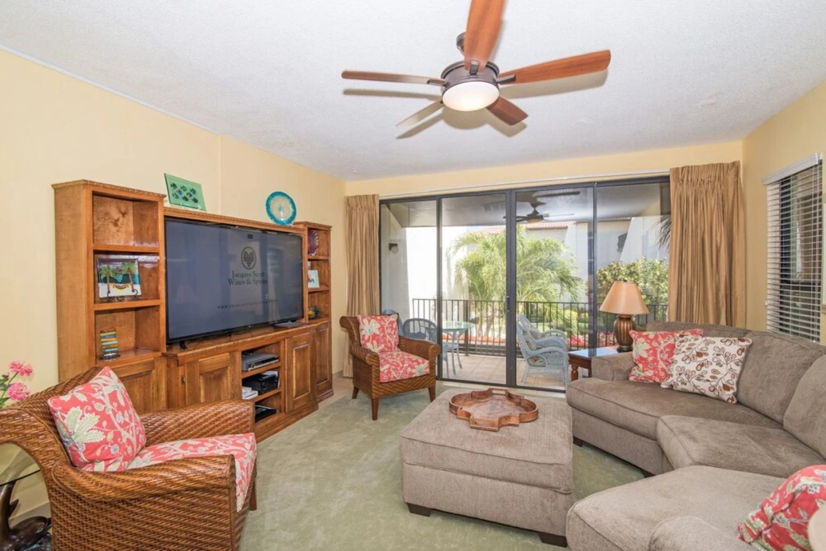 Villas Pappagallo by Cayman Villas