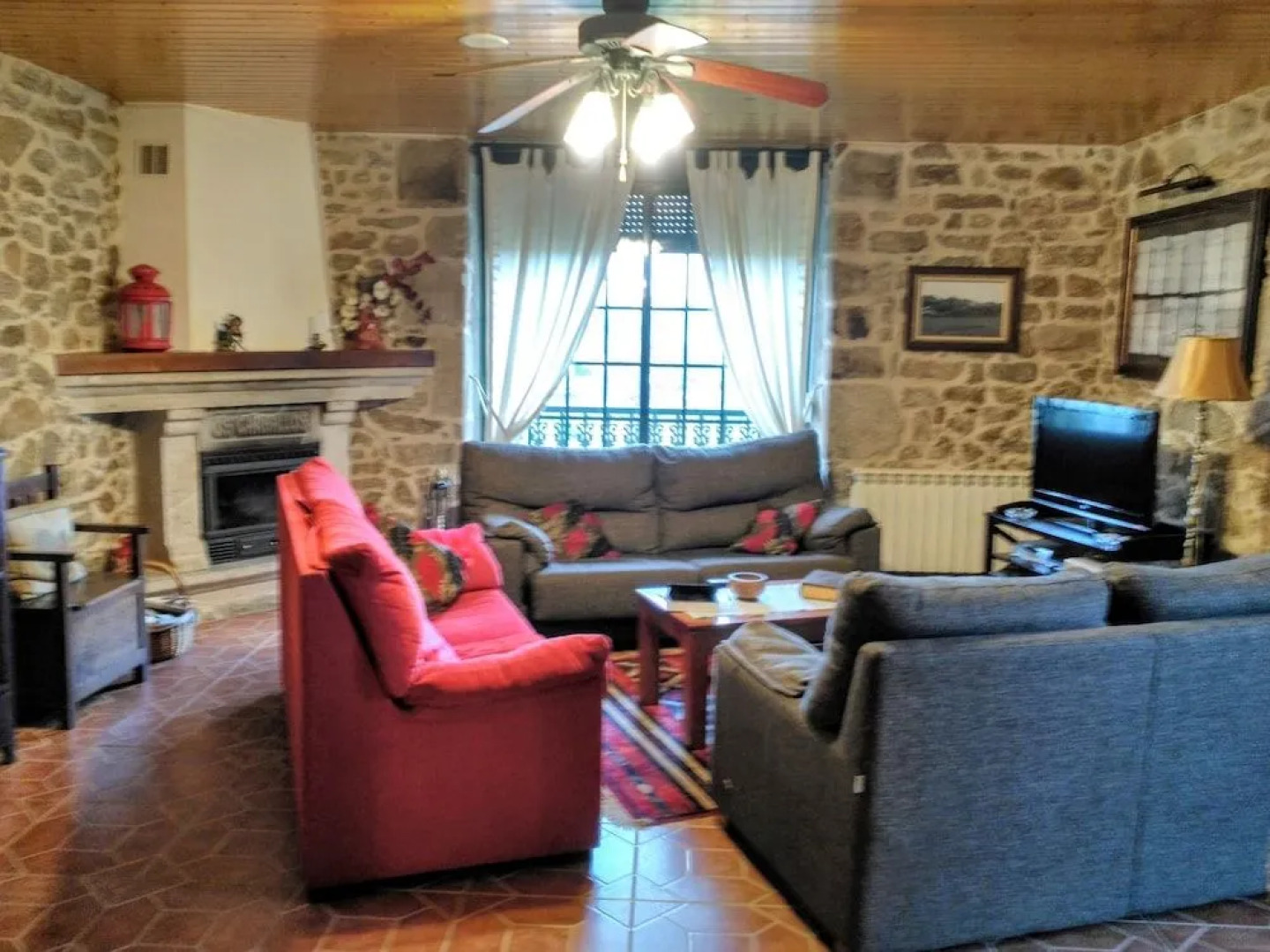 Casa Rural Os Carballos