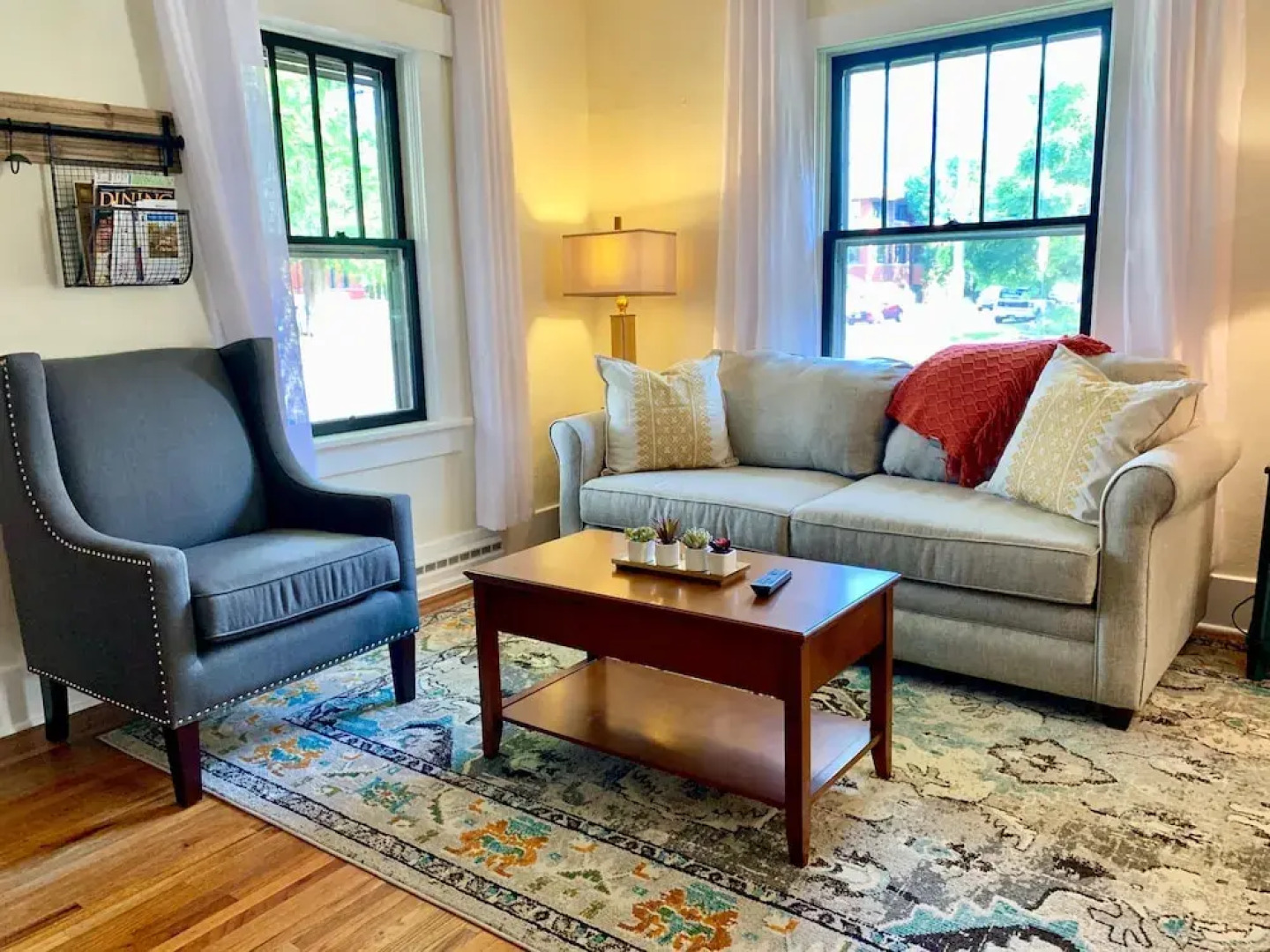 Cozy Bungalow in Downtown Loveland w/Free Bikes!