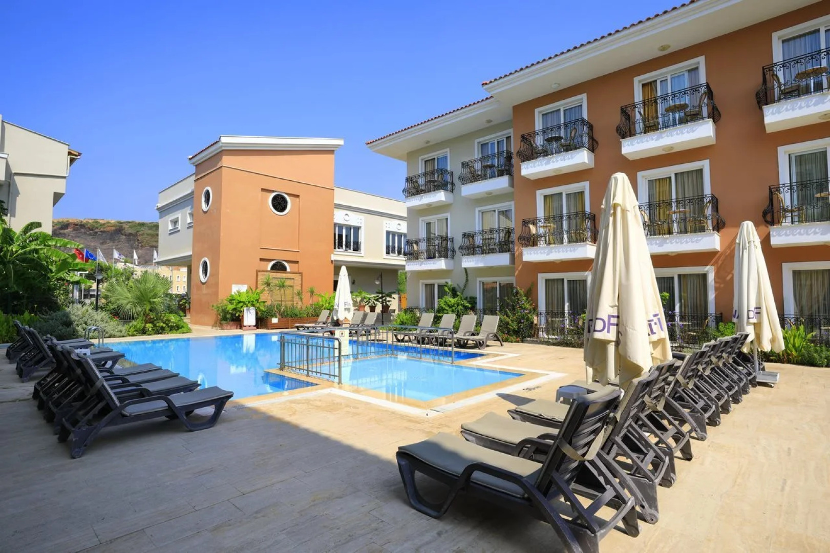 Cactus Club Yalı & Resort