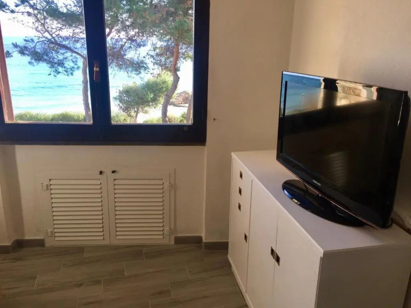 Pinus Village Apartments