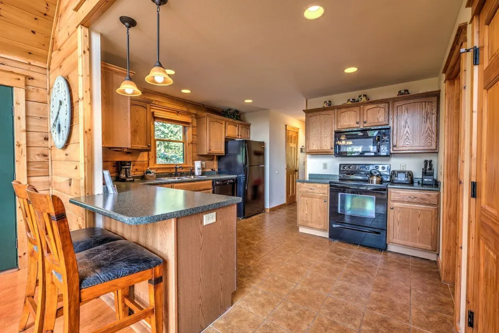 Valley View Cabin - 4 Br Cabin