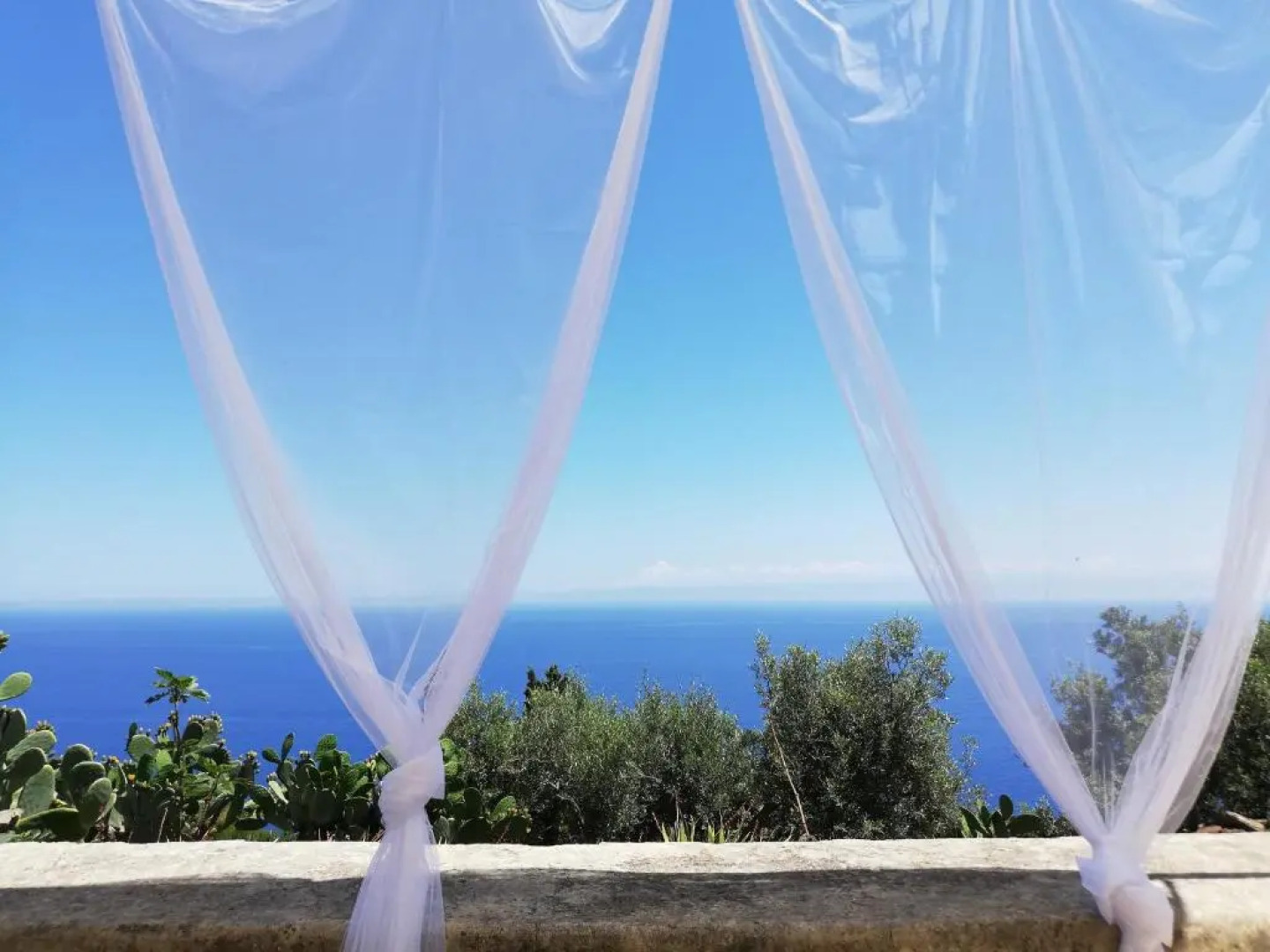 Alicudi Giardino dei Carrubi- al gradino 365