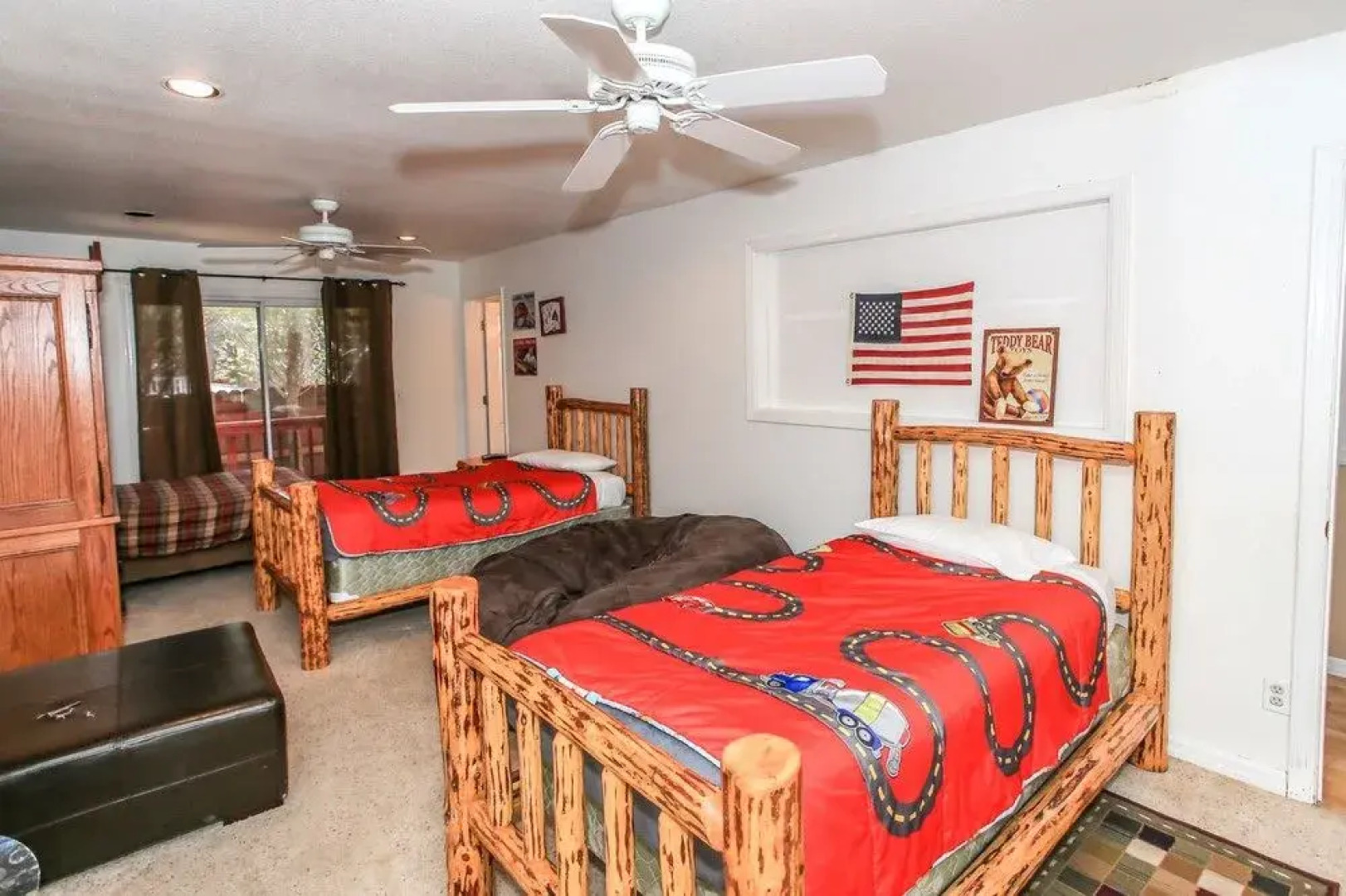 A Jack and Tens Resort