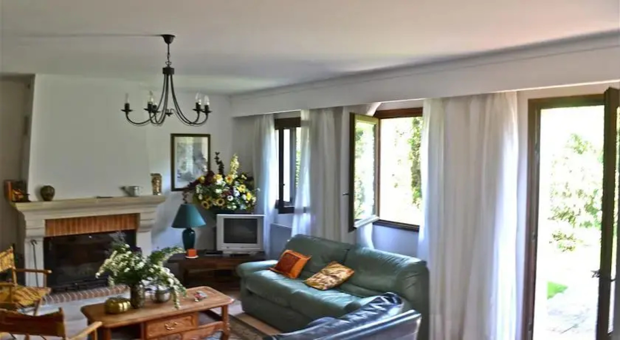 LAtelier du Petit Chemin qui Sent la Noisette