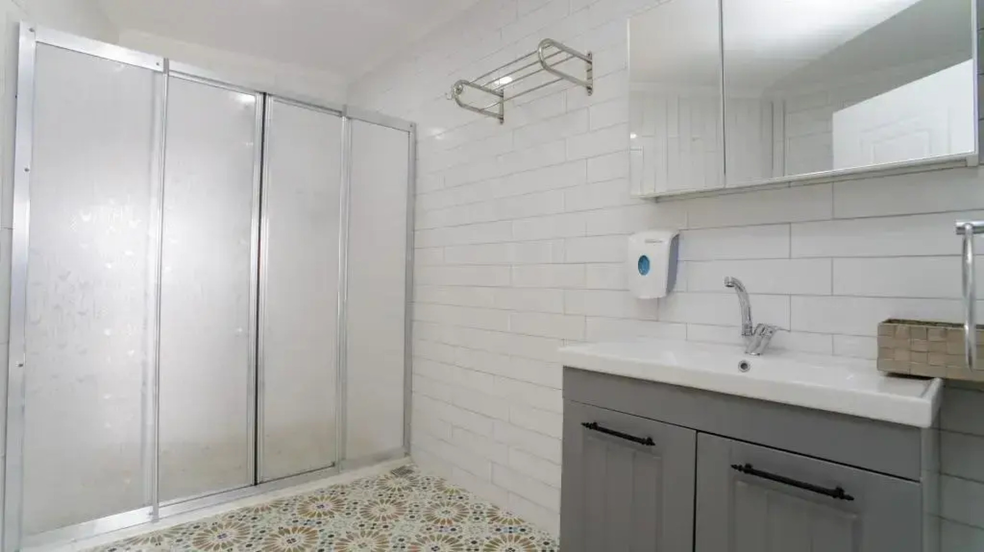 Gul Hanim Konagi Bornova Yakakoy