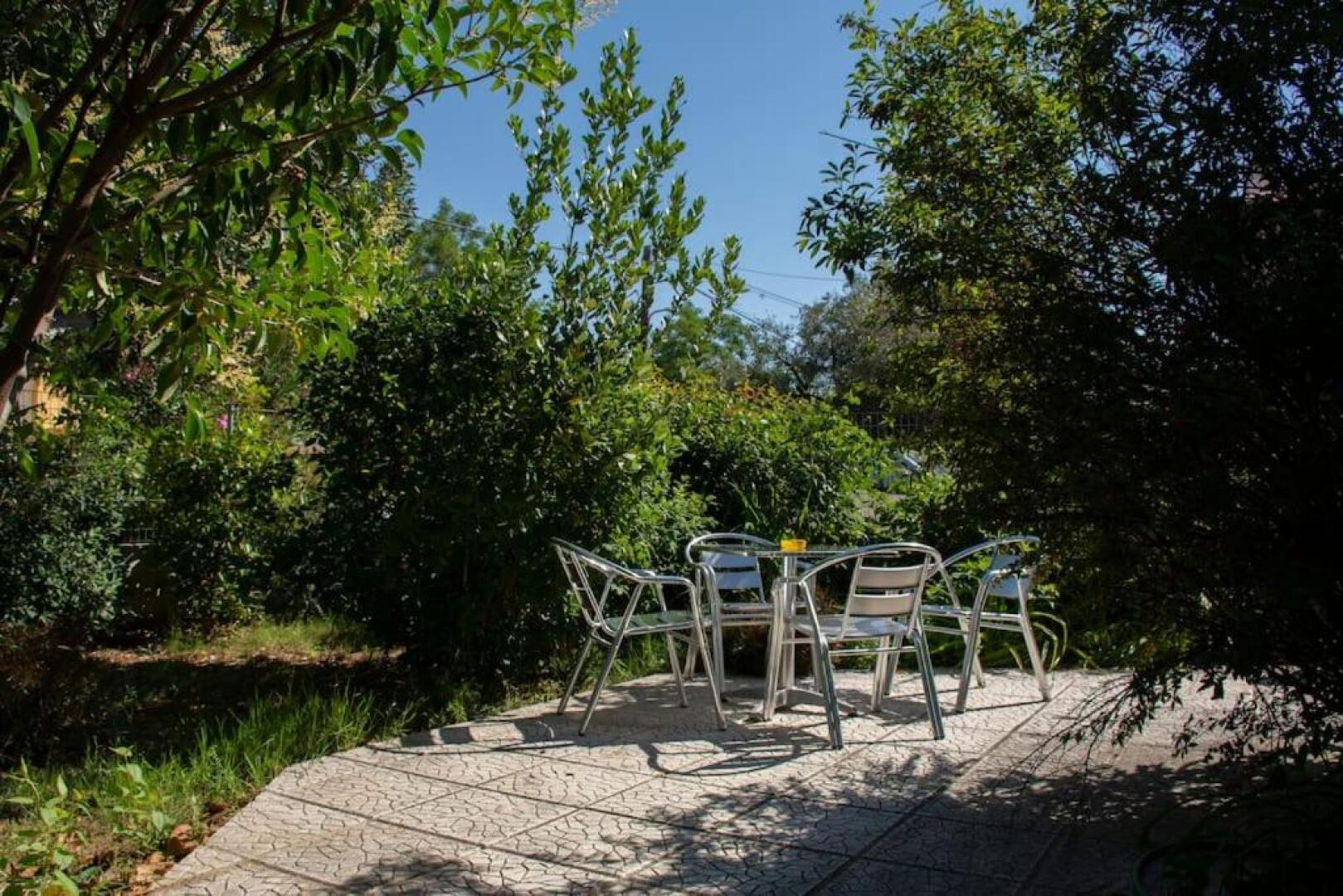 Anadora 2: Hospitable stone house with yard