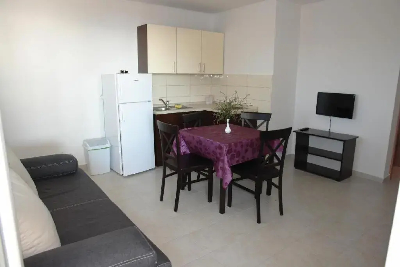 Apartments with a parking space Mandre, Pag - 18748