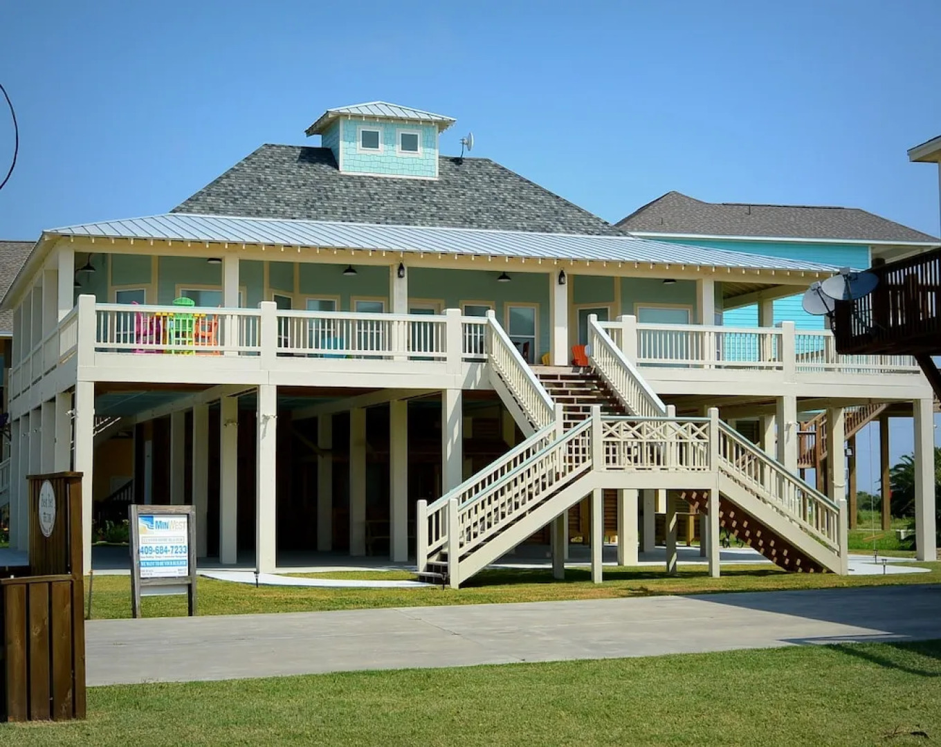 #Beach-N-Chill by RedAwning