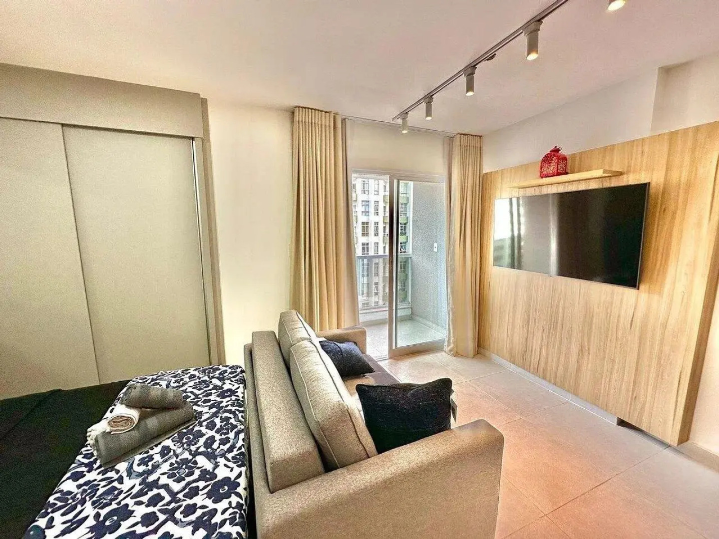 Studio Luxo Independência 915 Central