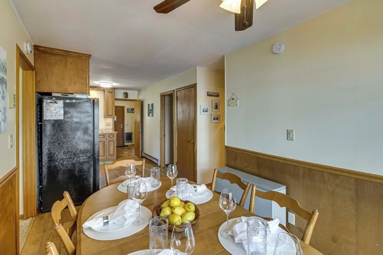 Family Retreat on Cross Lake: Boat, Swim & Relax!