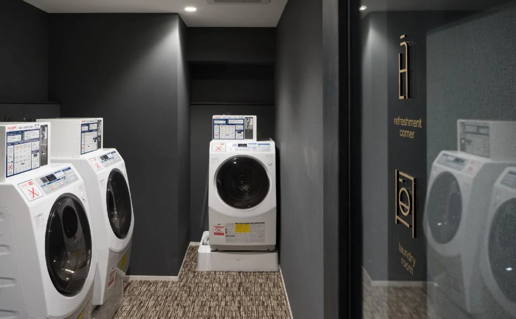 Отель Bespoke Shinsaibashi