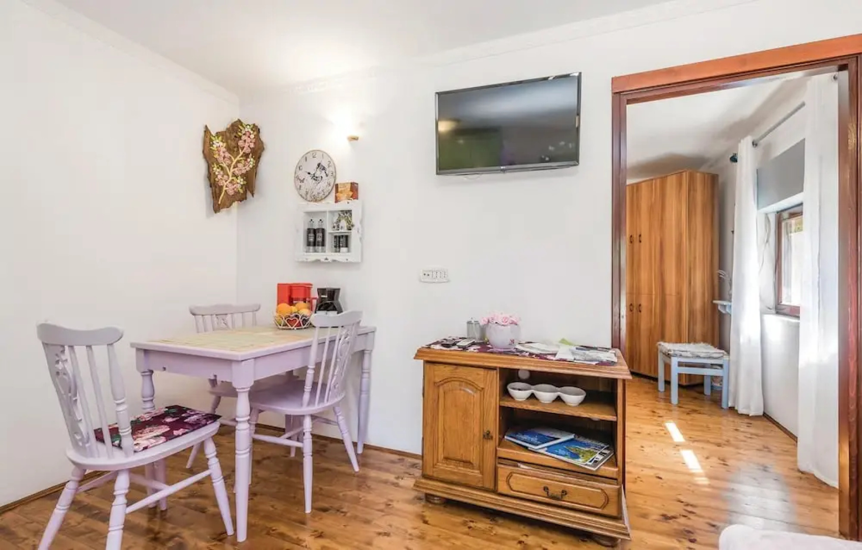 Beautiful Apartment in Lovran With Wifi and 1 Bedrooms